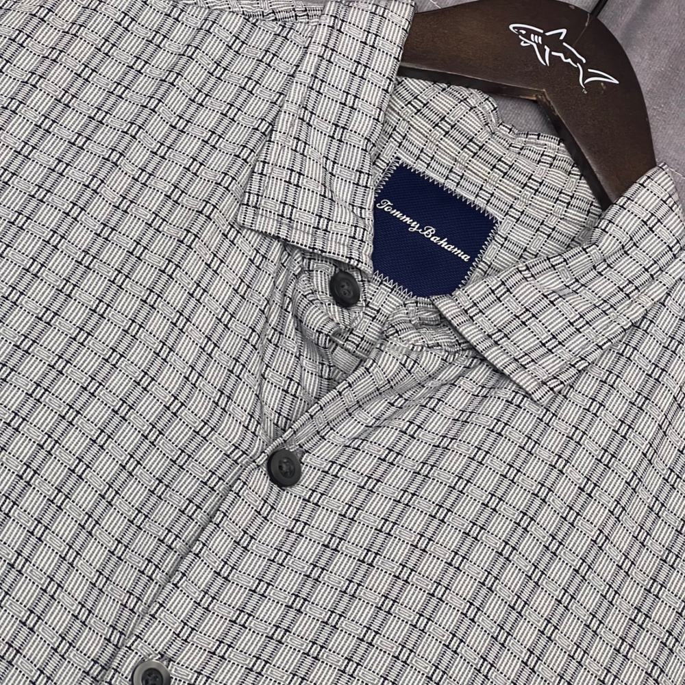 Tommy Bahama Button Down Men Large Grey Excellent 100% Silk Geometric T316625